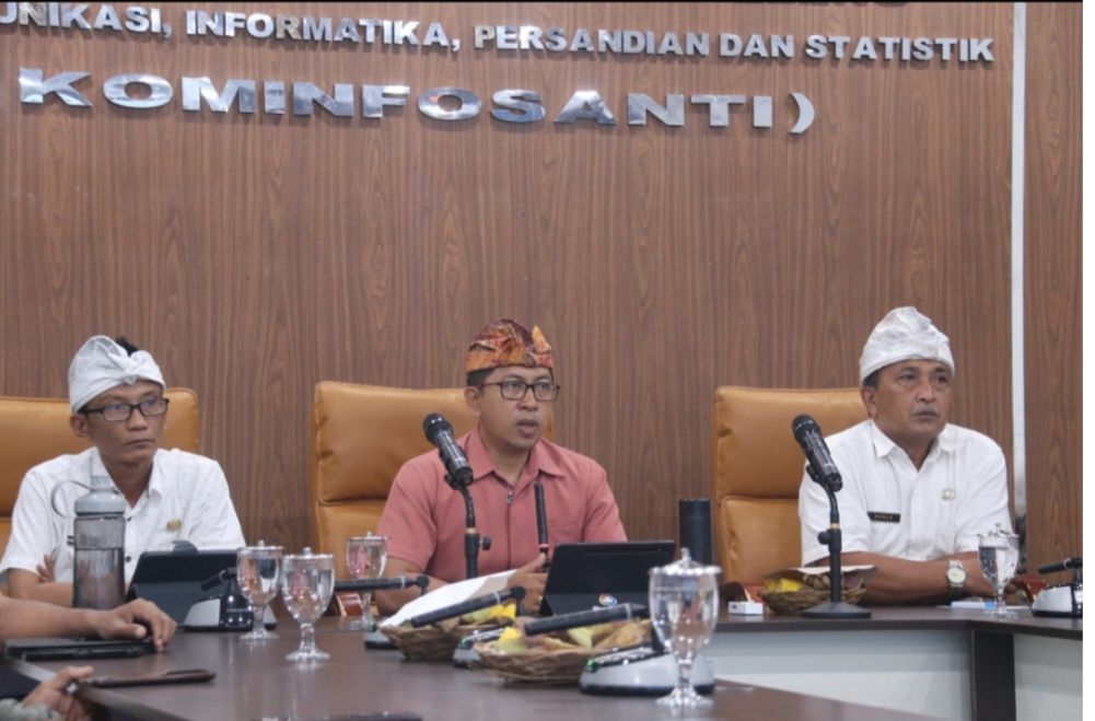 podiumnews.com-Buleleng Target  Percepatan Pemerintahan Digital 2026